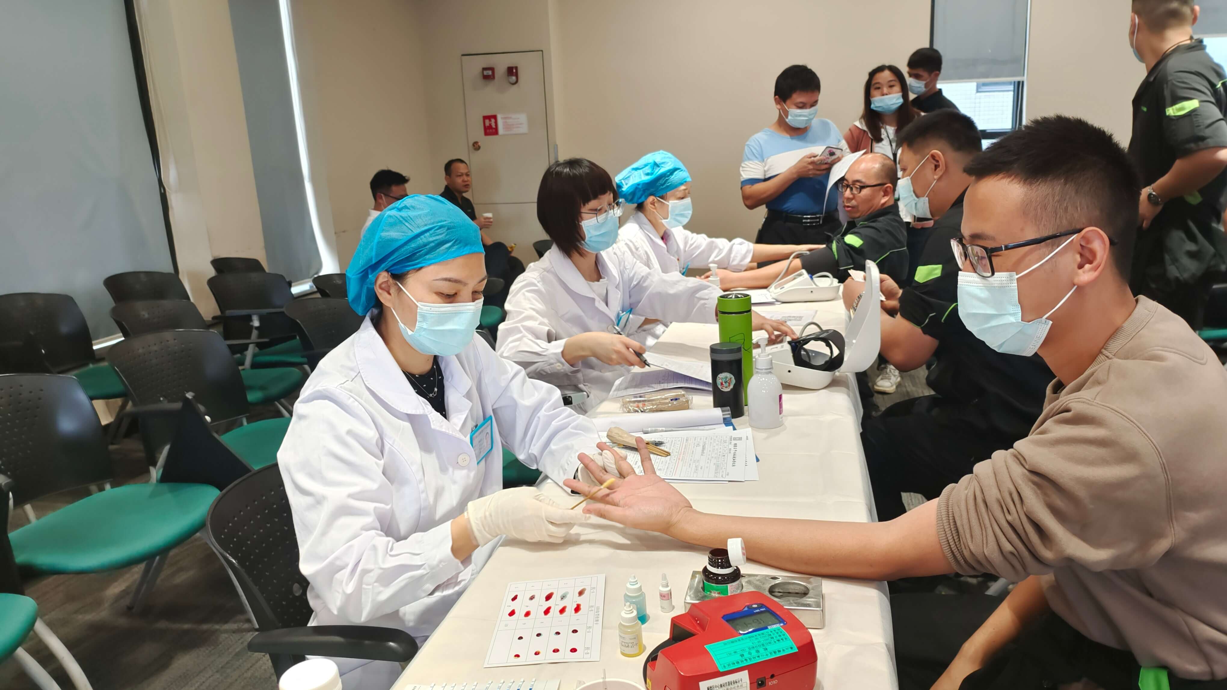 獻血，讓世界繼續(xù)跳動—— 2021年廣東伊之密精密機械股份有限公司無償獻血活動