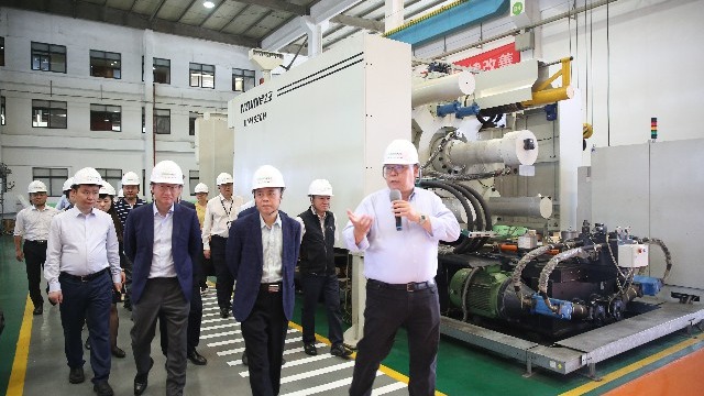 國家工業(yè)和信息化部到伊之密考察交流