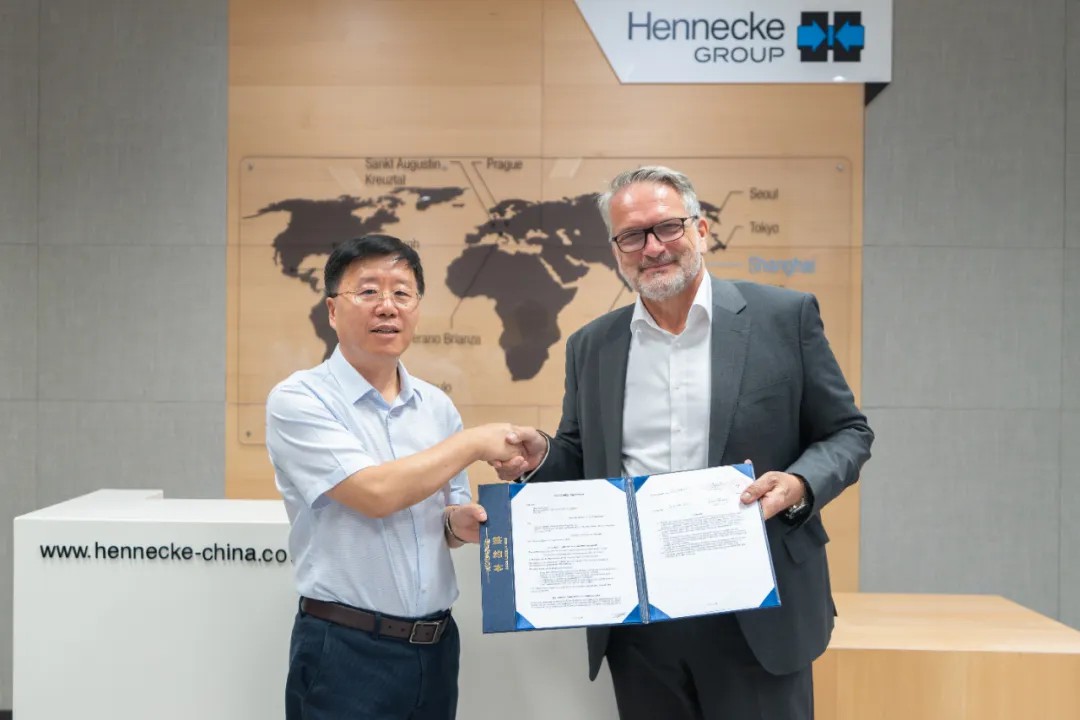 伊之密攜手亨內(nèi)基：解鎖“注塑+PUR”技術(shù)密碼，共拓行業(yè)無限可能